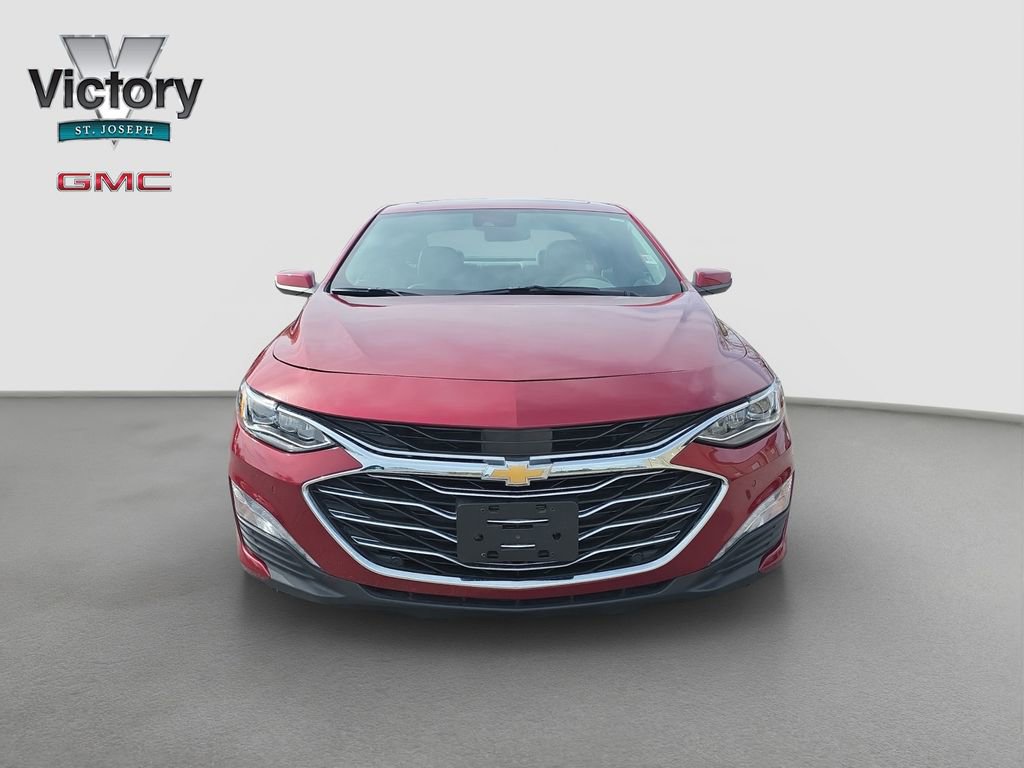 Used 2019 Chevrolet Malibu Premier w/ Sun and Wheel Package image 2
