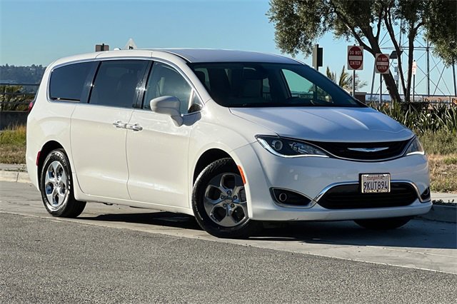 Used 2019 Chrysler Pacifica Touring Plus