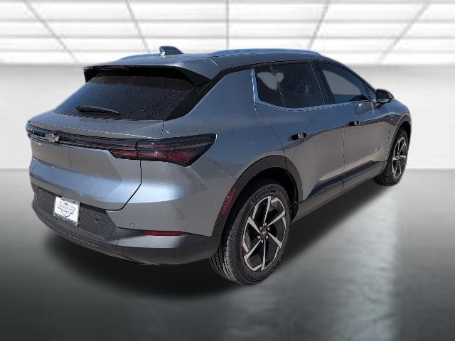 New 2026 Chevrolet Equinox EV LT FWD image 30