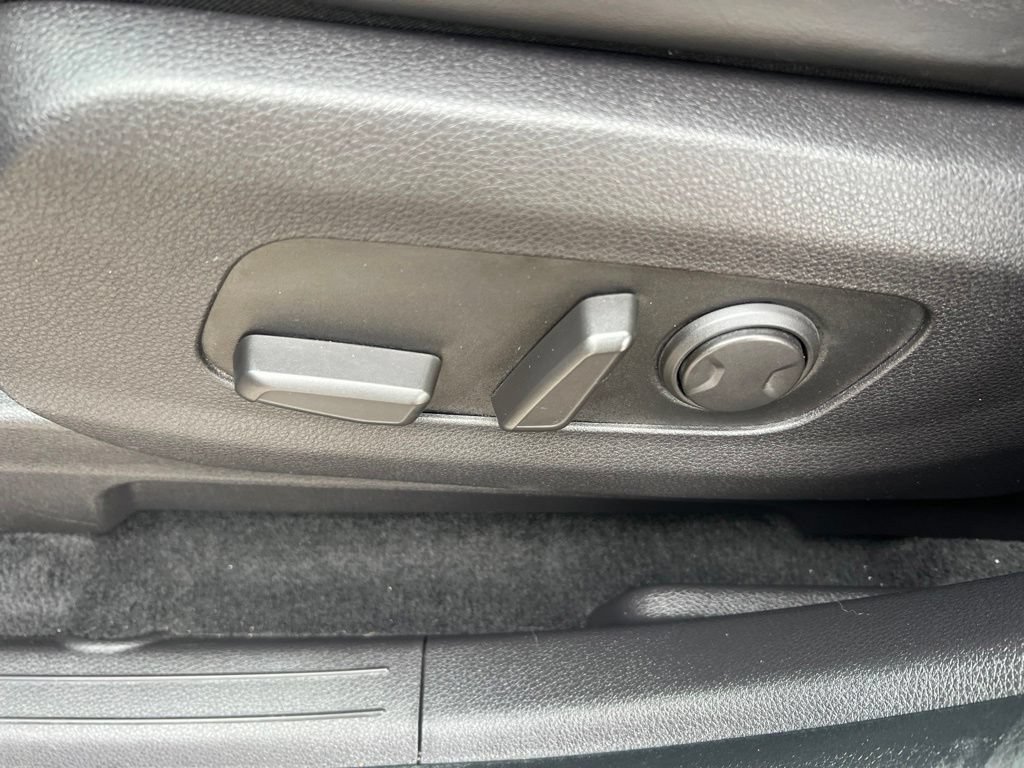 Certified 2022 Kia Carnival LX FWD image 44