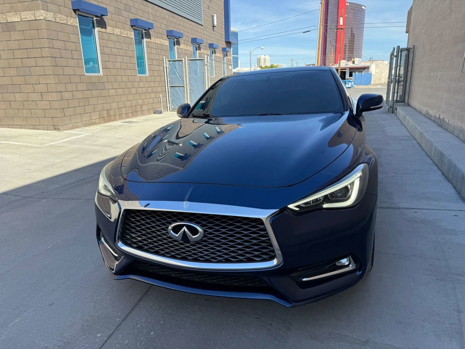 Used 2018 INFINITI Q60 3.0t Luxe w/ Sensory Package 3.0T Luxe RWD image 9