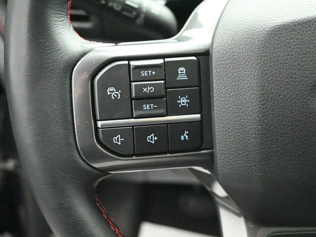 Used 2023 Ford Expedition Limited image 12