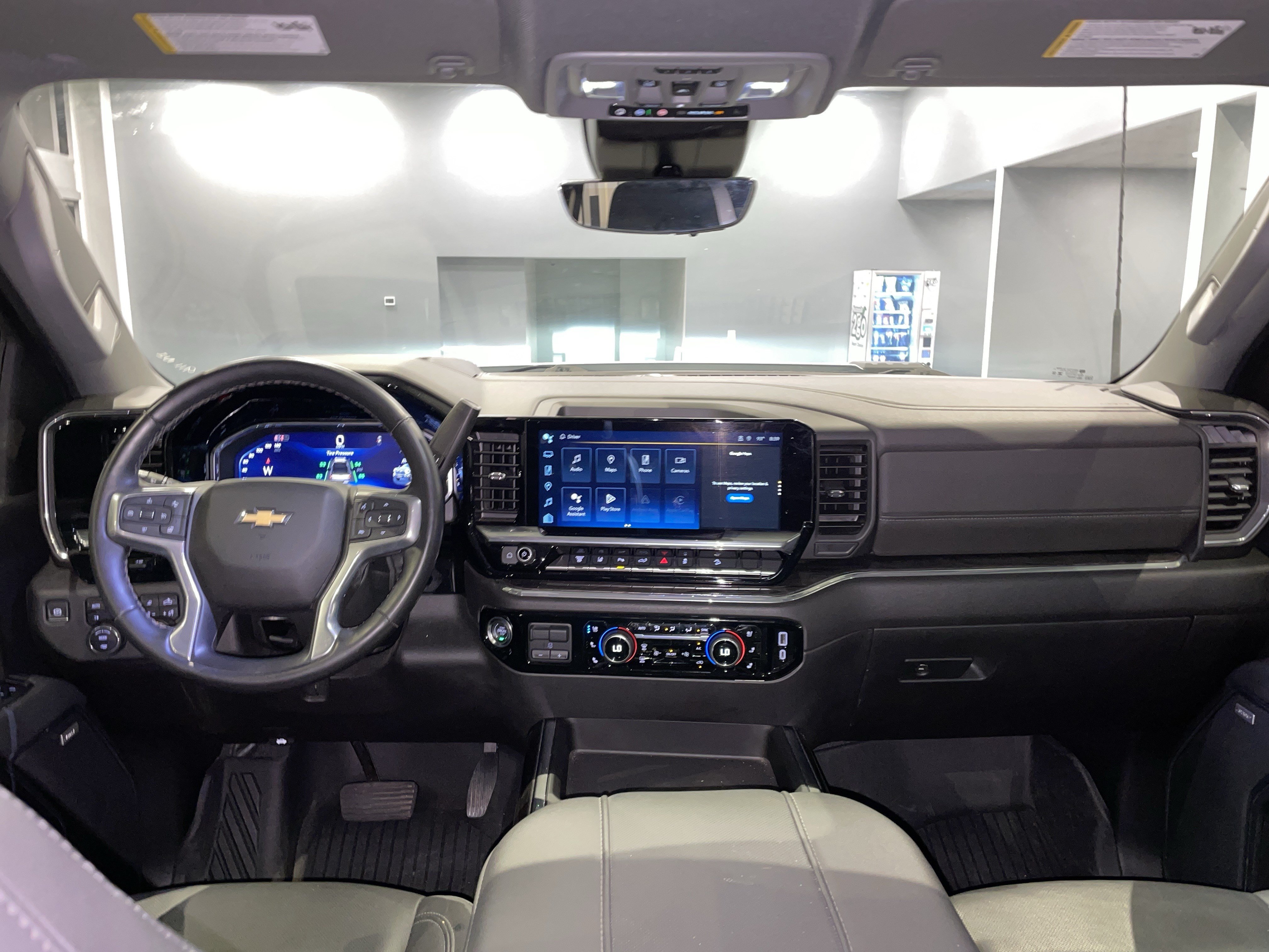 Used 2024 Chevrolet Silverado 2500 LTZ w/ LTZ Premium Package AWD/4WD image 34