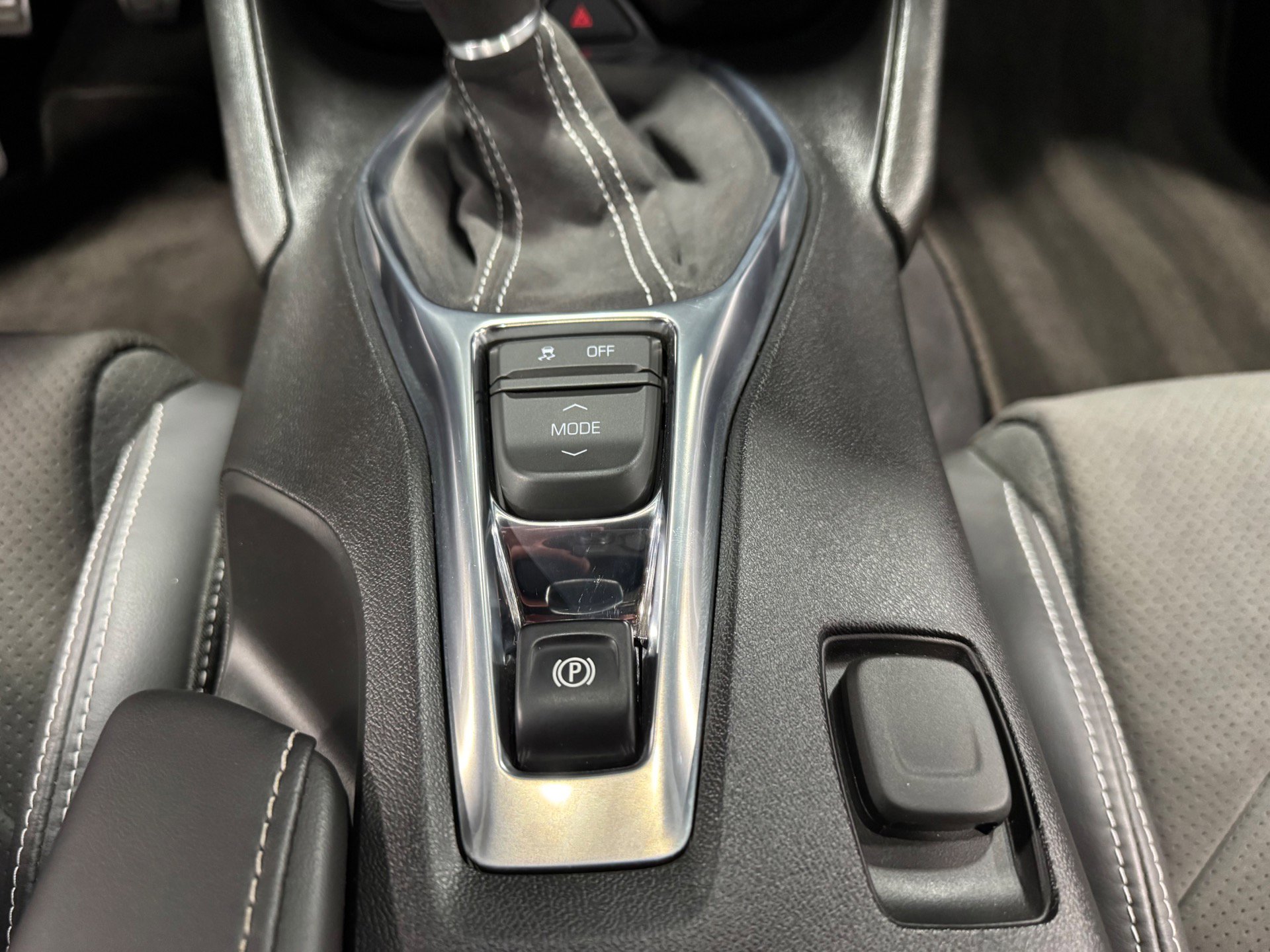 Used 2018 Chevrolet Camaro SS image 65