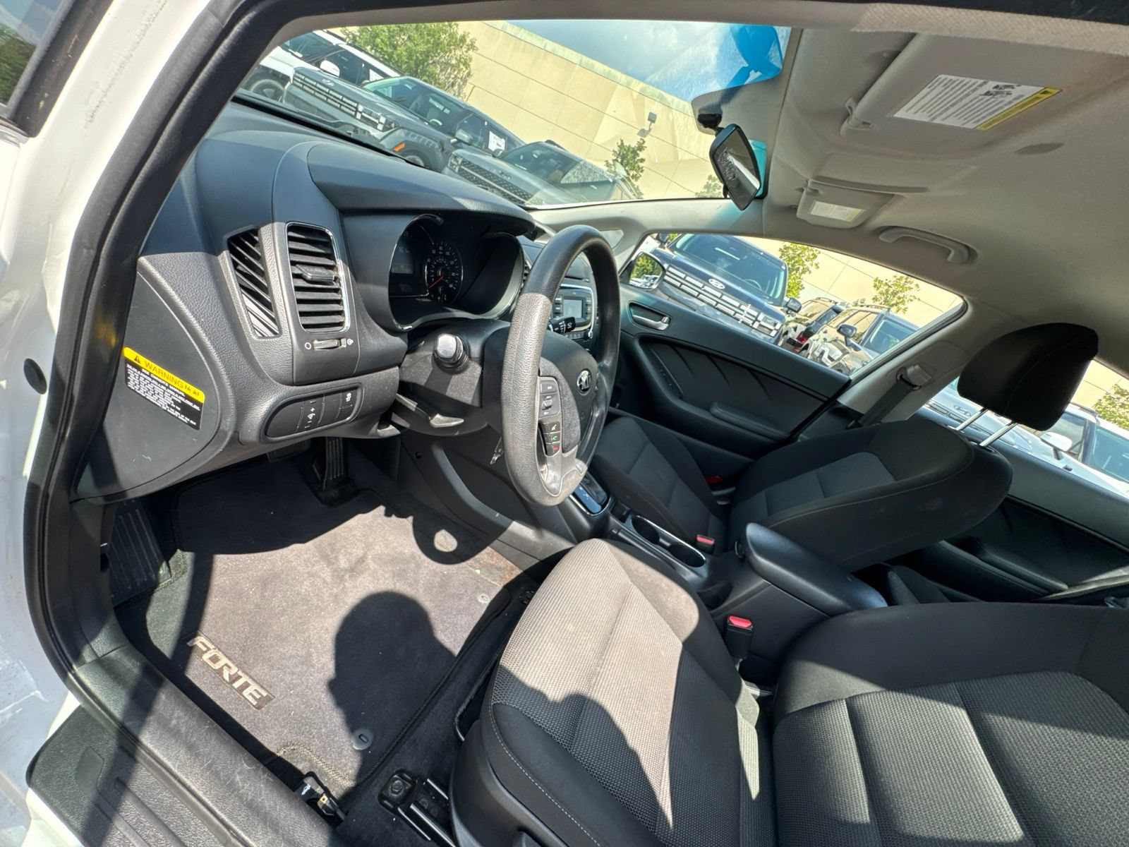 Used 2017 Kia Forte LX FWD image 23