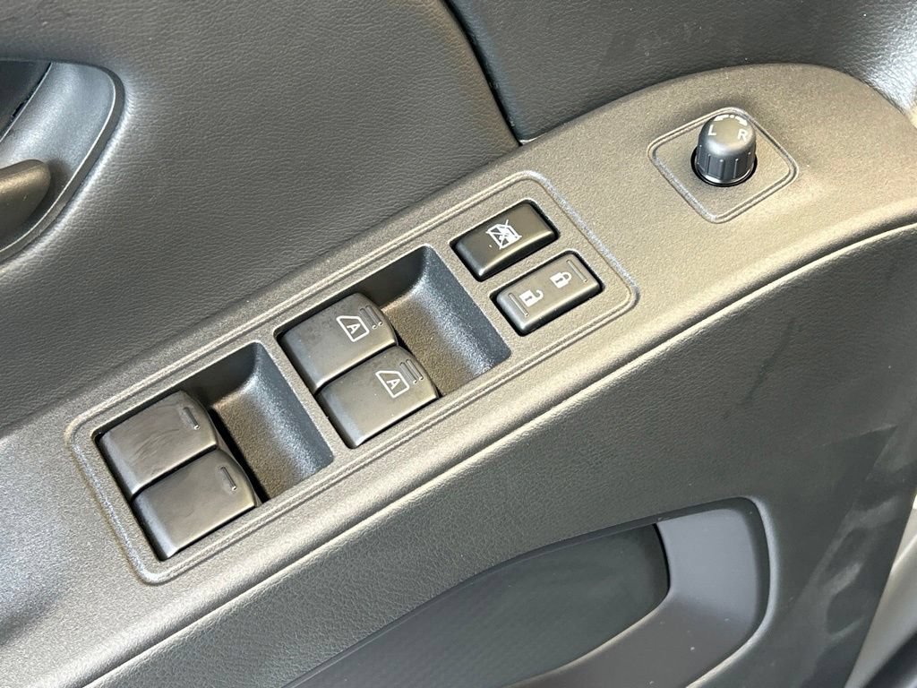 New 2026 Nissan Frontier SV AWD/4WD image 17