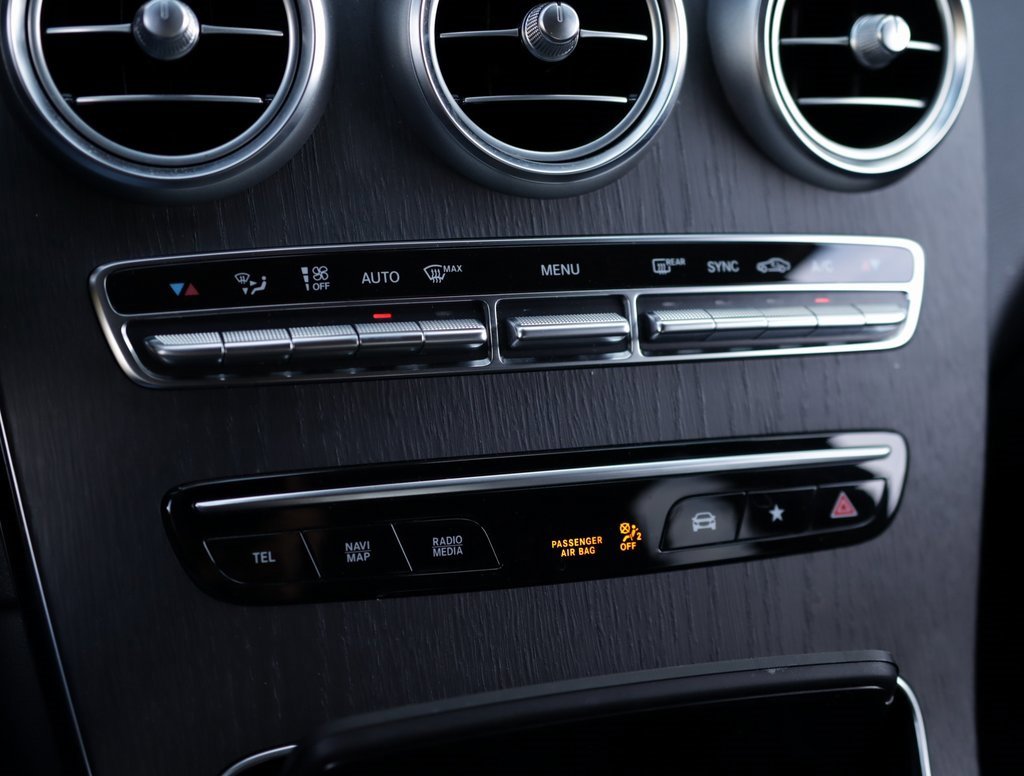 Used 2021 Mercedes-Benz GLC 300 GLC 300 image 16