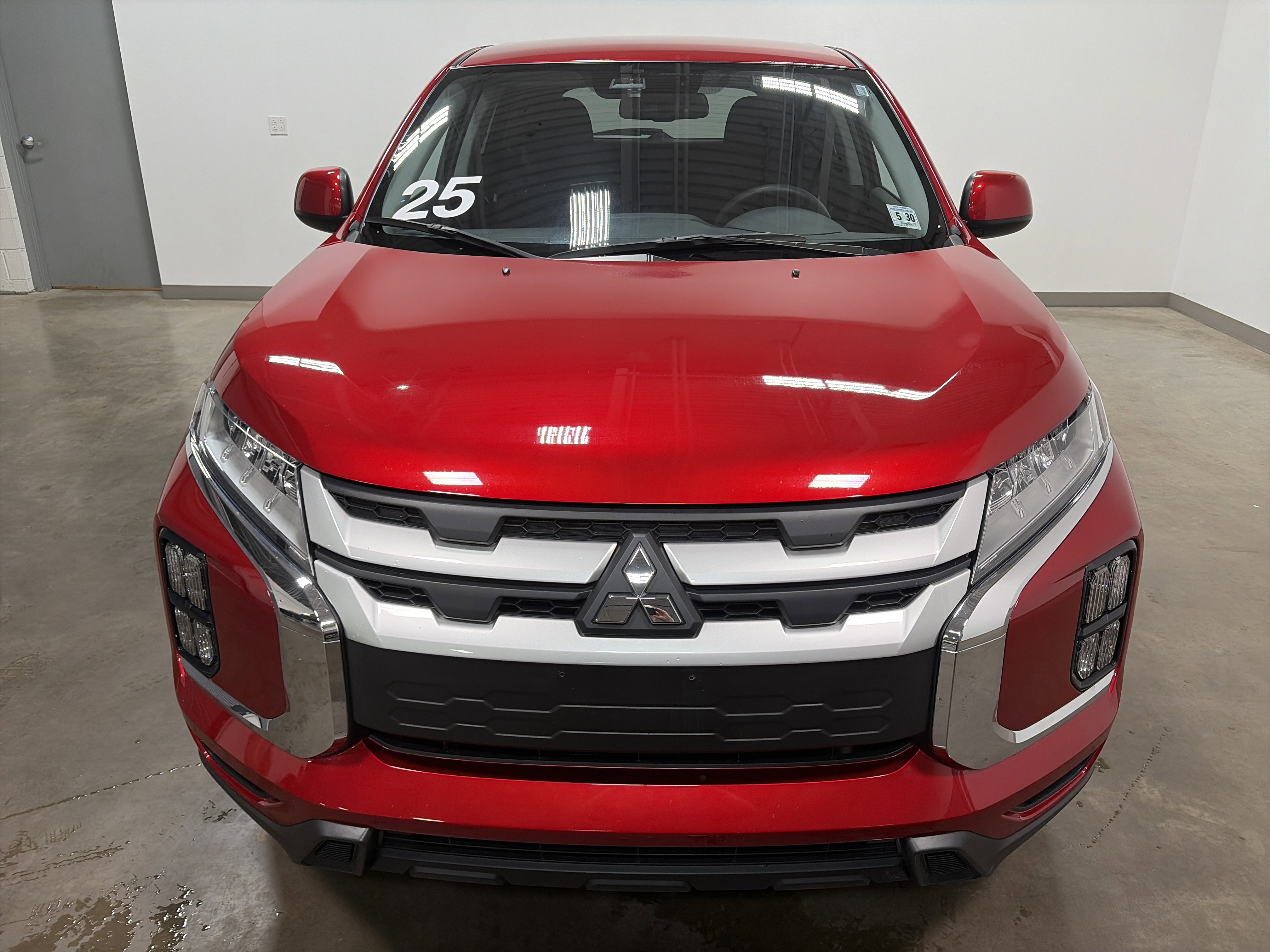 Used 2025 Mitsubishi Outlander Sport ES image 8