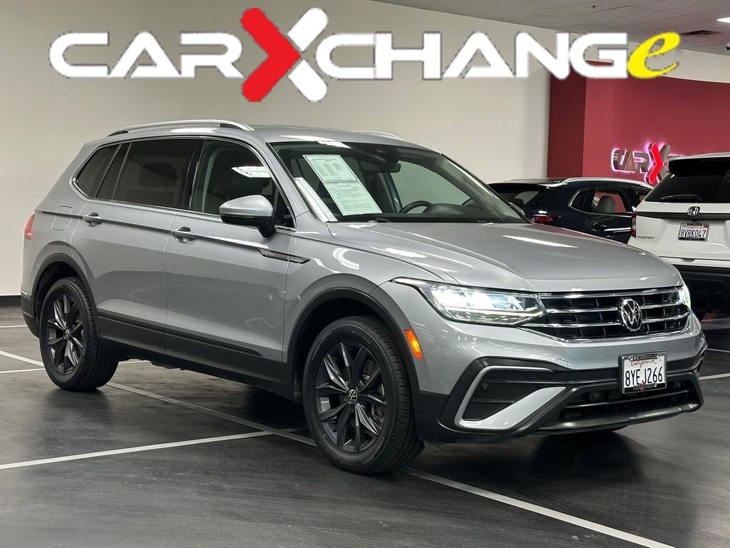 Used 2022 Volkswagen Tiguan SE FWD image 1
