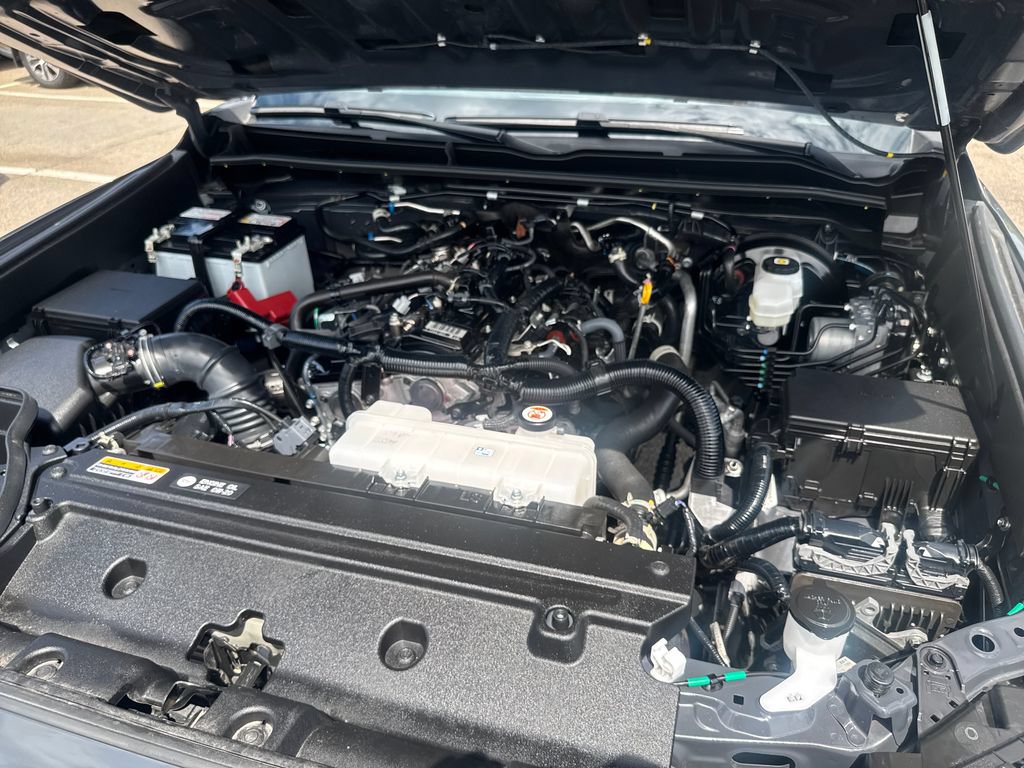 Used 2025 Toyota 4Runner SR5 AWD/4WD image 46