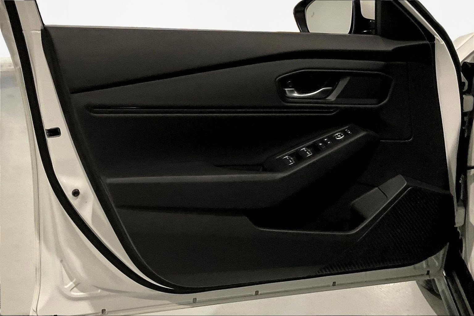 Used 2024 Honda Accord EX image 19