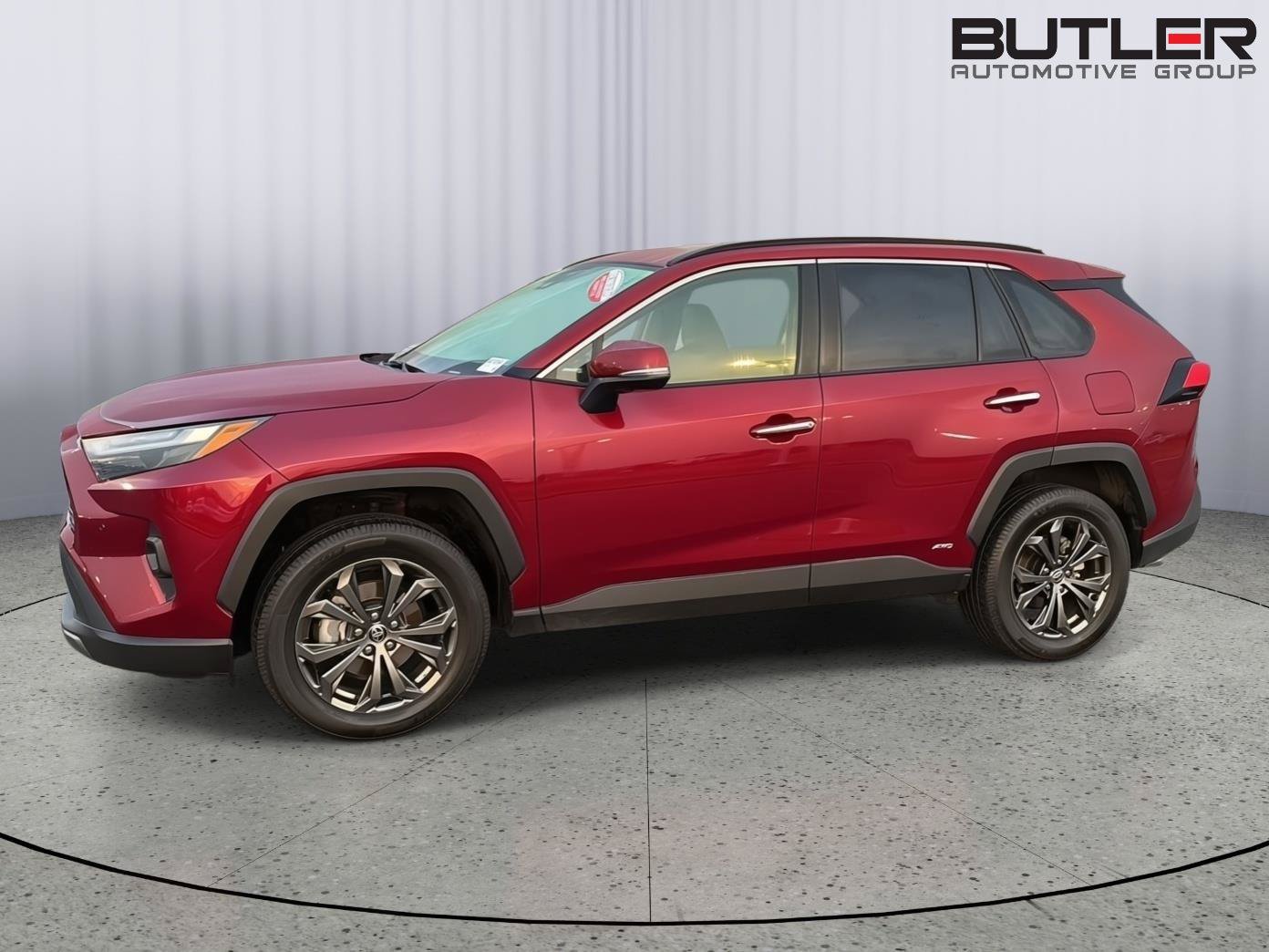 Certified 2023 Toyota RAV4 Limited AWD/4WD image 3
