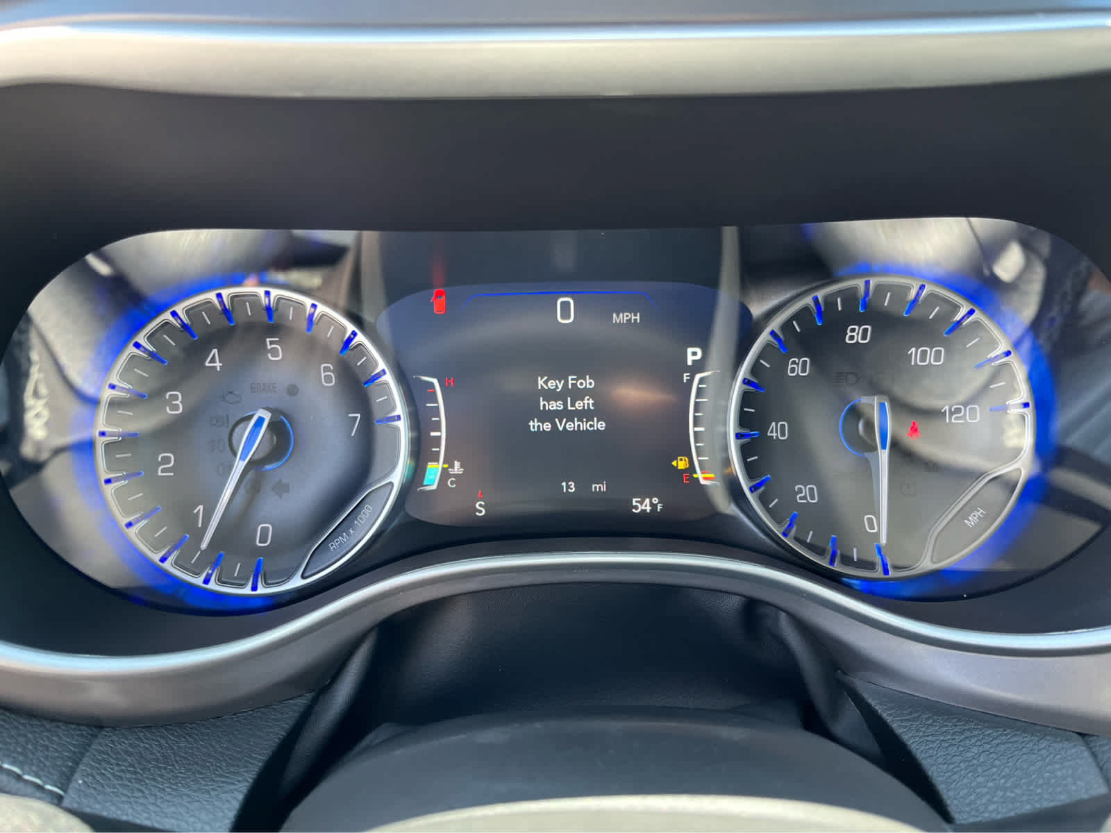 New 2026 Chrysler Pacifica Select FWD image 14