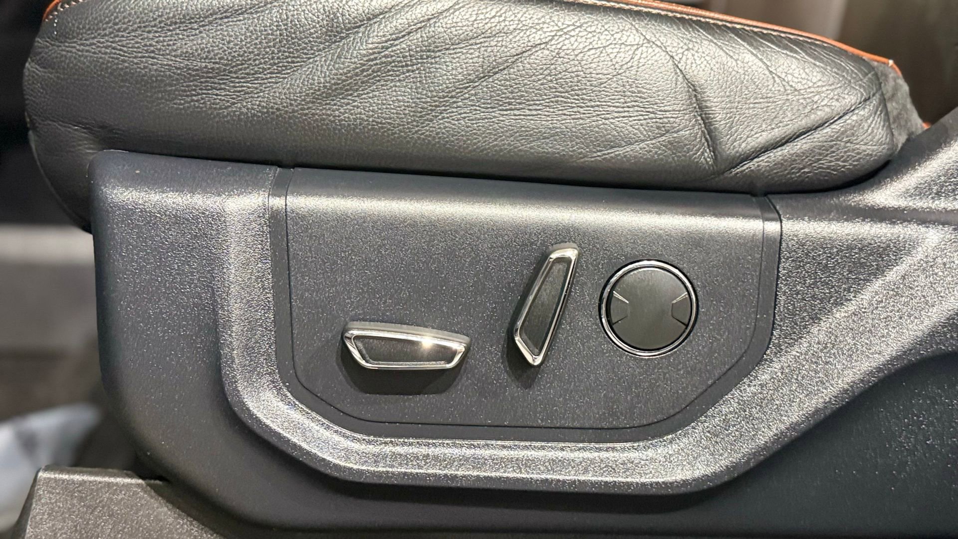 Used 2020 Ford Expedition King Ranch w/ Cargo Package image 41