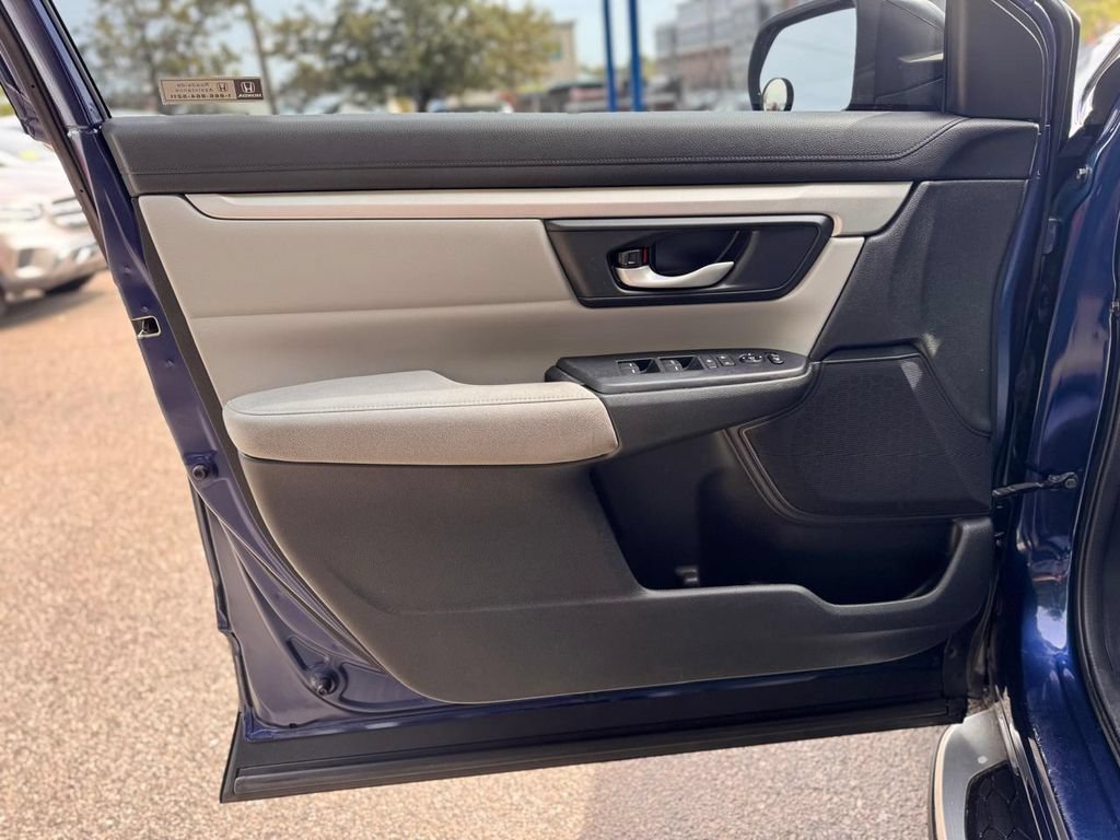 Used 2018 Honda CR-V LX image 12