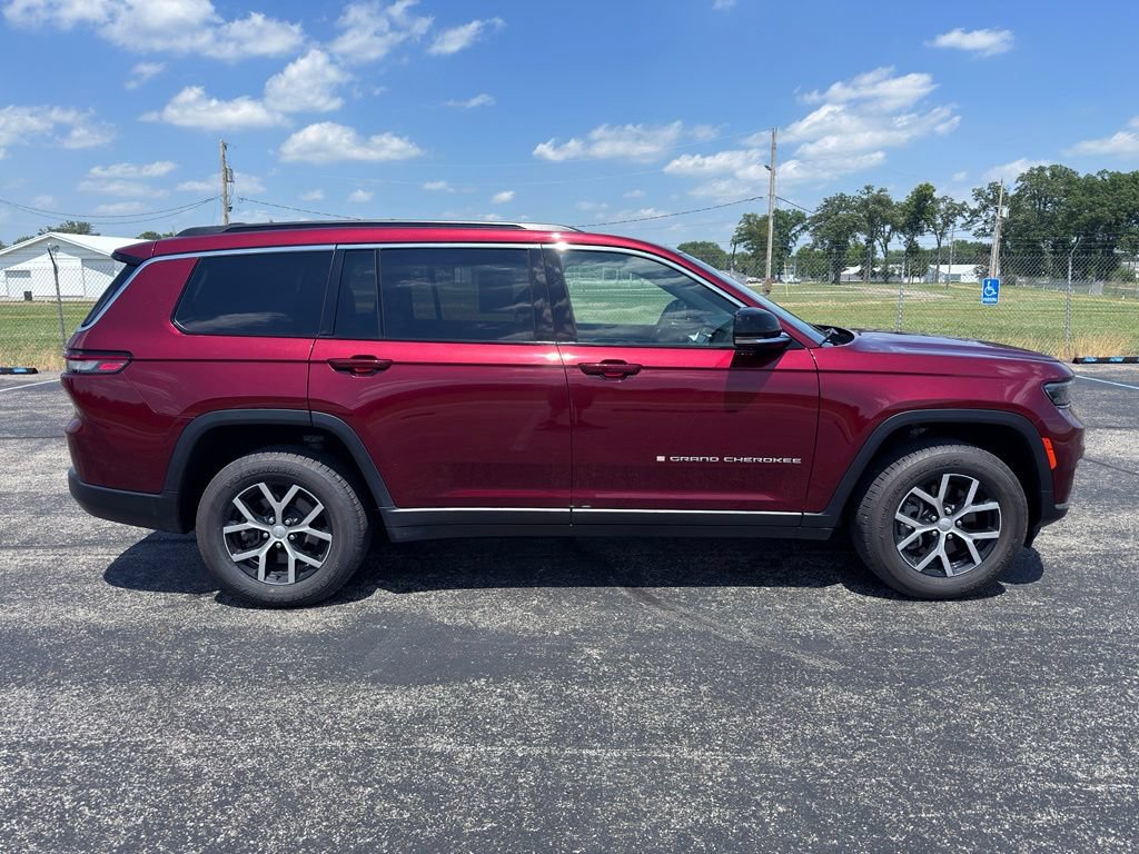 Used 2024 Jeep Grand Cherokee L Limited AWD/4WD image 20