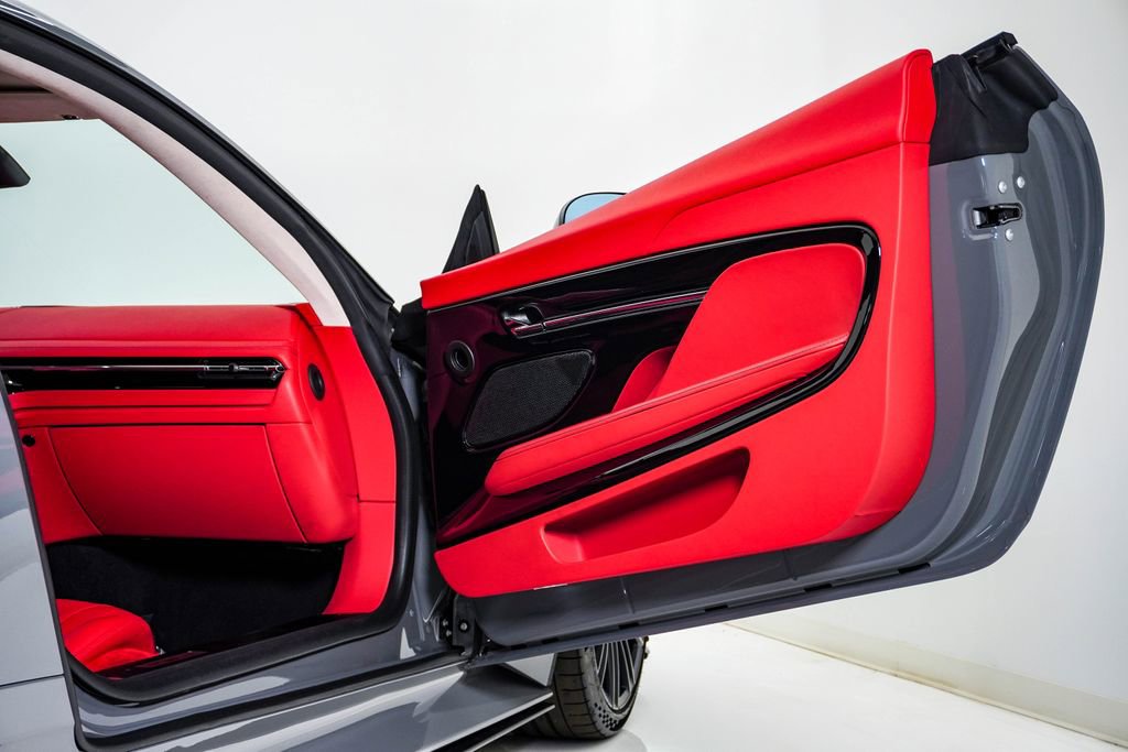 Used 2024 Aston Martin DB12 Coupe image 19