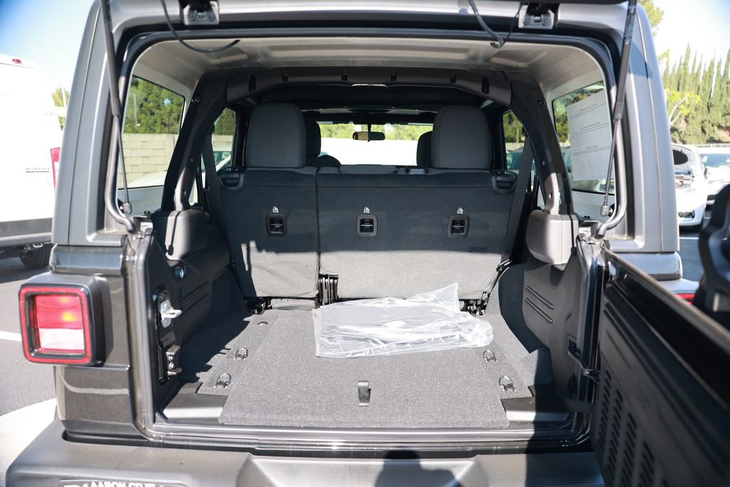New 2026 Jeep Wrangler Unlimited Sport AWD/4WD image 33