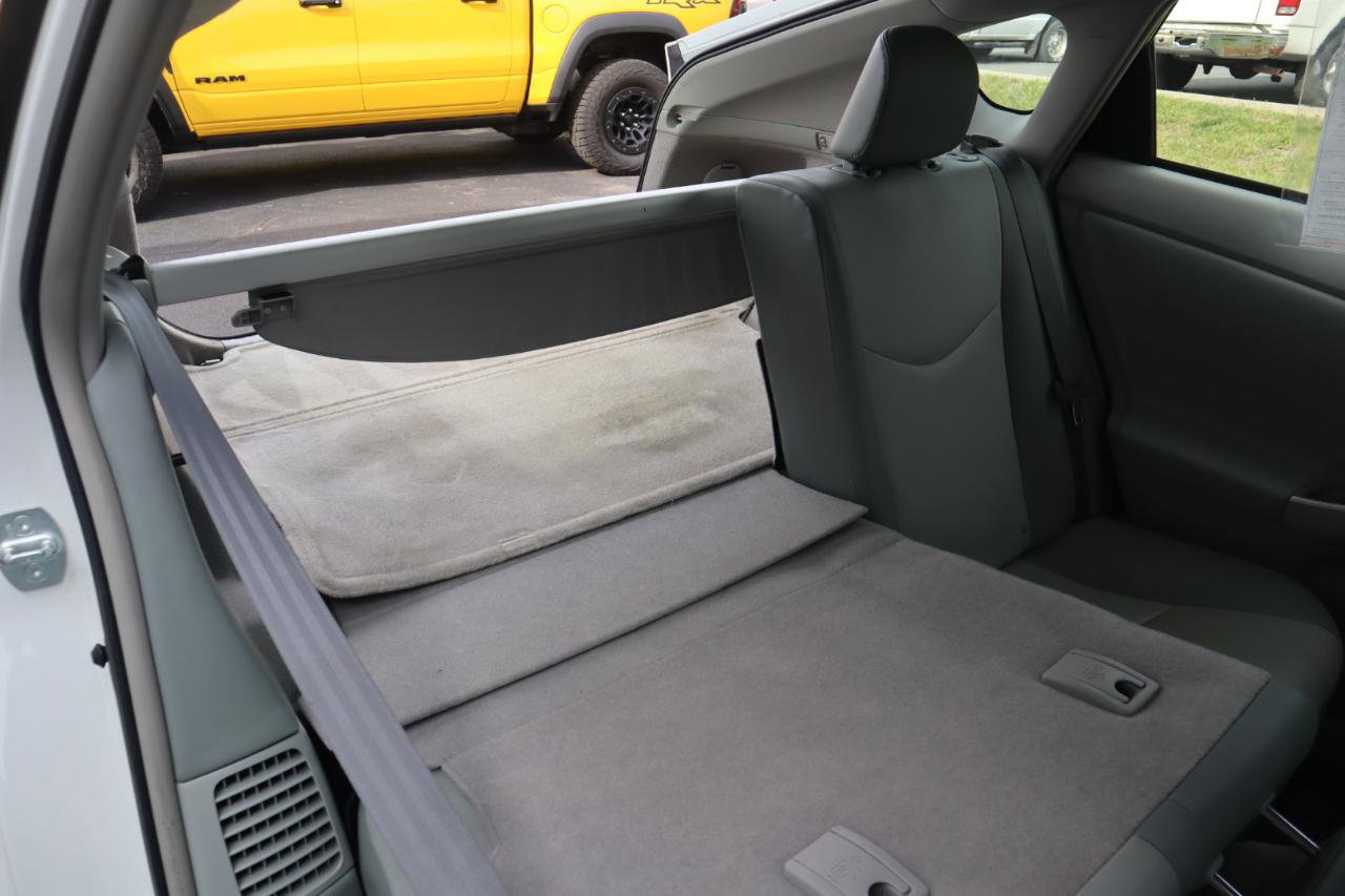 Used 2015 Toyota Prius Four w/ Deluxe Solar Roof Package image 48