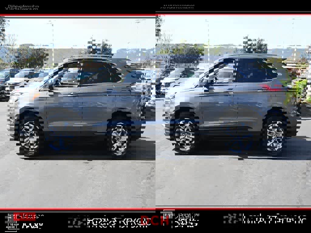 Used 2022 Ford Edge SEL w/ Convenience Package image 4