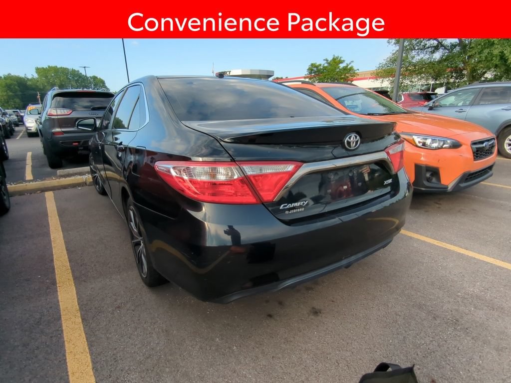 Used 2015 Toyota Camry XSE w/ Moonroof Package FWD image 4