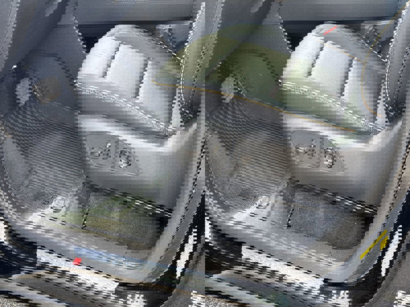 Used 2025 Chevrolet Traverse High Country w/ LPO, Floor Liner Package image 17