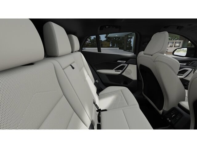 New 2027 BMW X2 xDrive28i AWD/4WD image 12