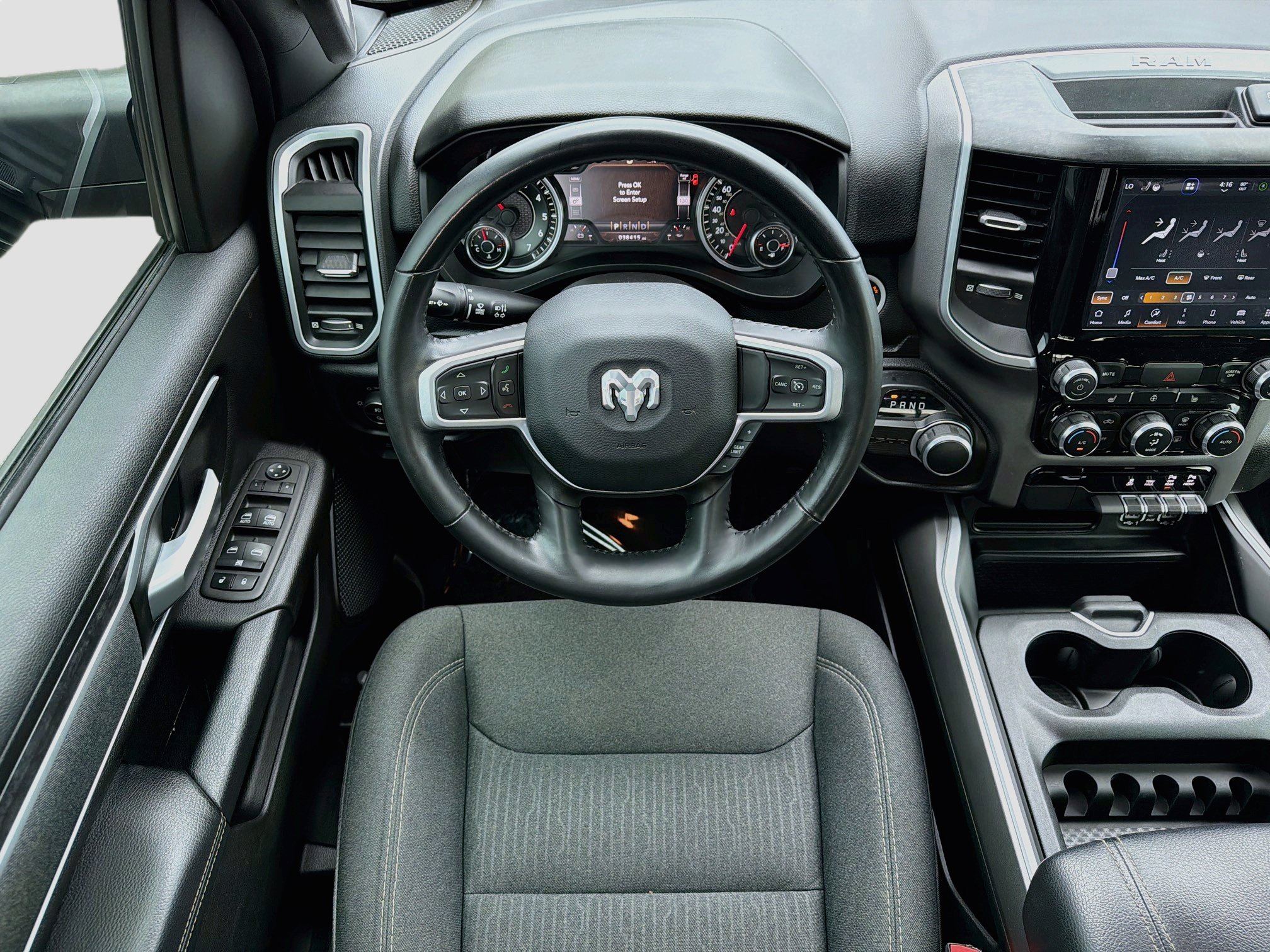 Used 2022 RAM 1500 Big Horn RWD image 16