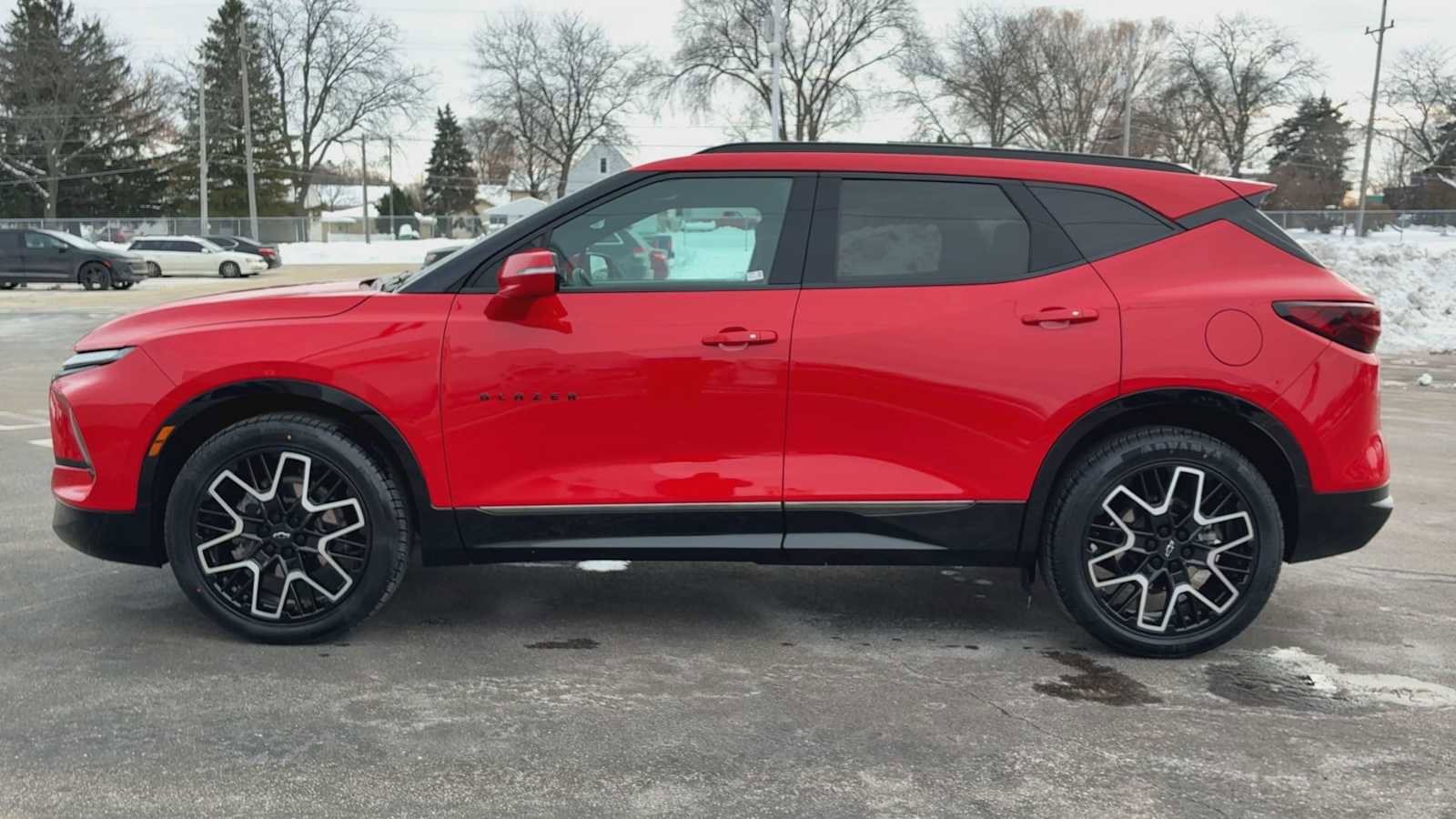 Certified 2023 Chevrolet Blazer RS w/ Driver Confidence II Package image 5