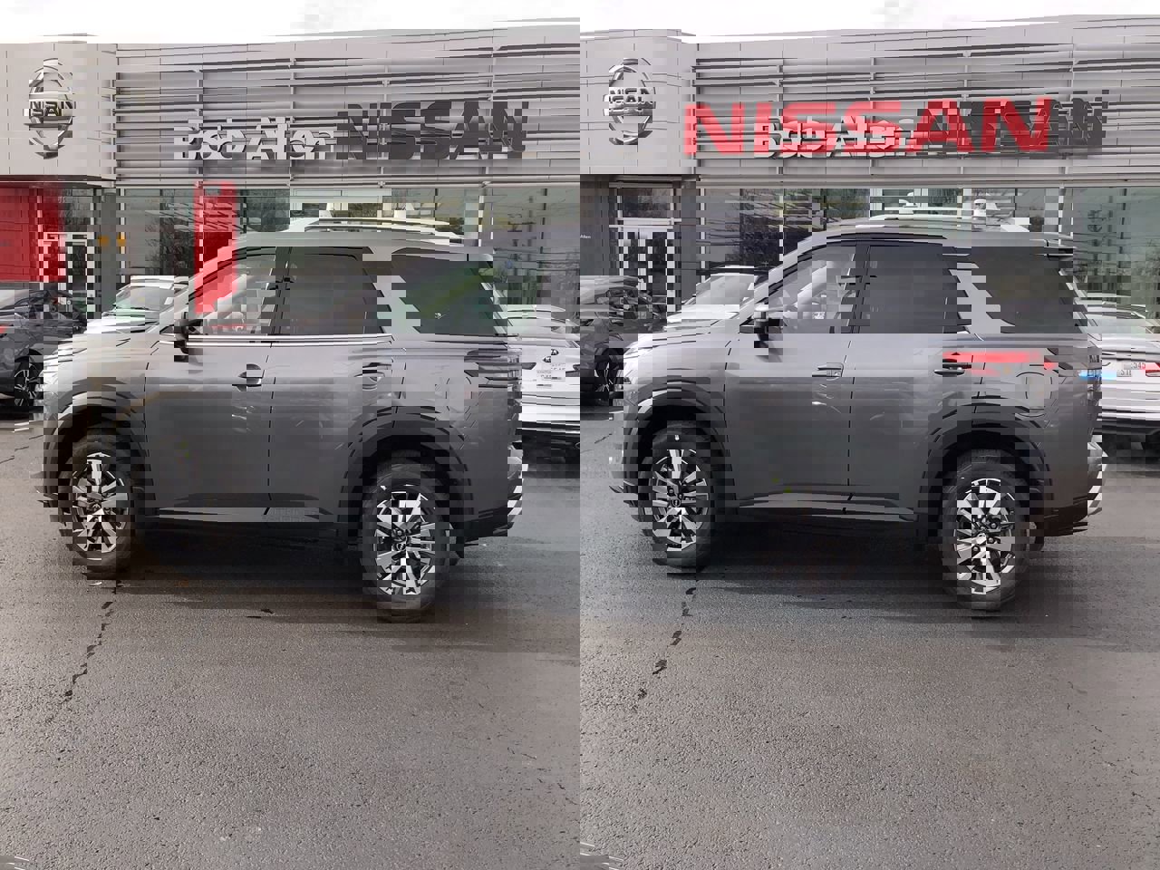 New 2025 Nissan Pathfinder SL image 11