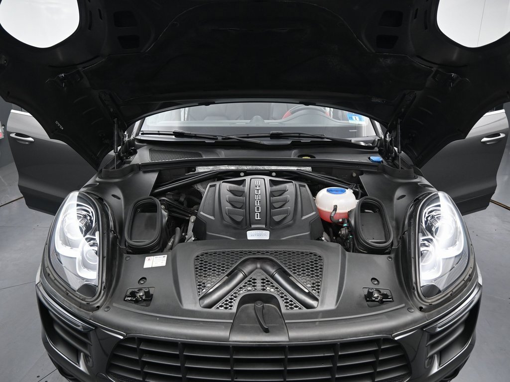Used 2015 Porsche Macan S image 36