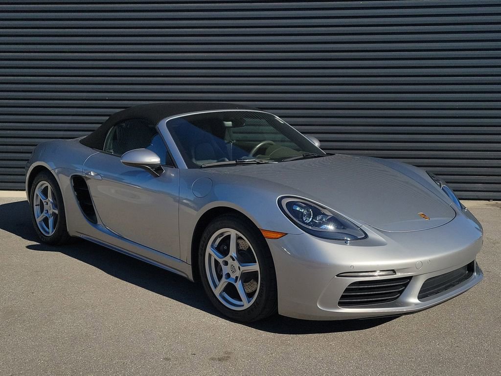 Certified 2023 Porsche 718 Boxster image 9