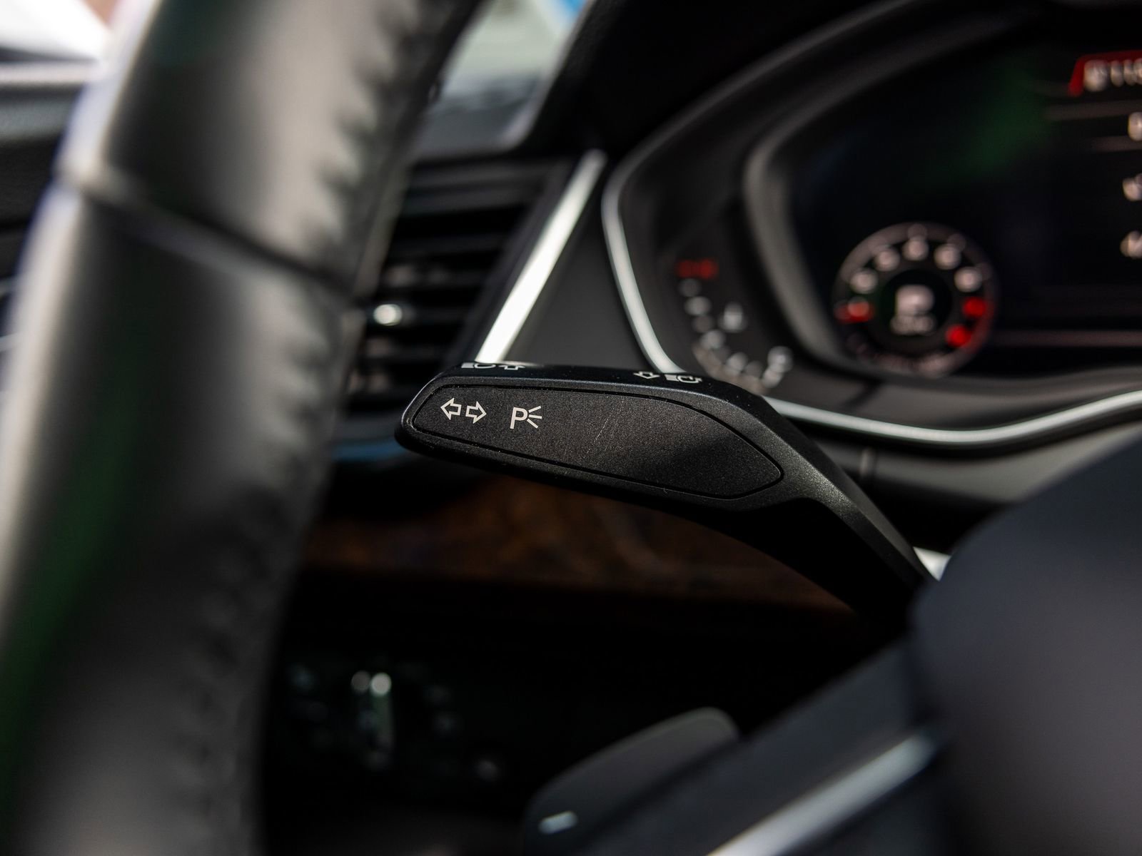 Used 2019 Audi Q5 2.0T Premium Plus w/ Premium Plus Package image 33