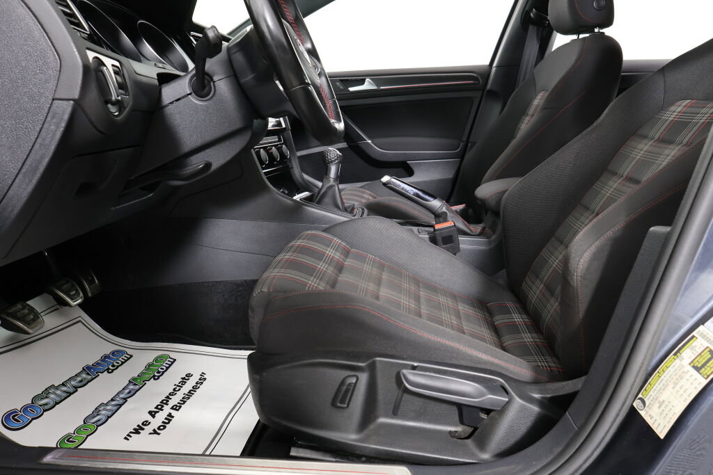 Used 2020 Volkswagen GTI S image 13