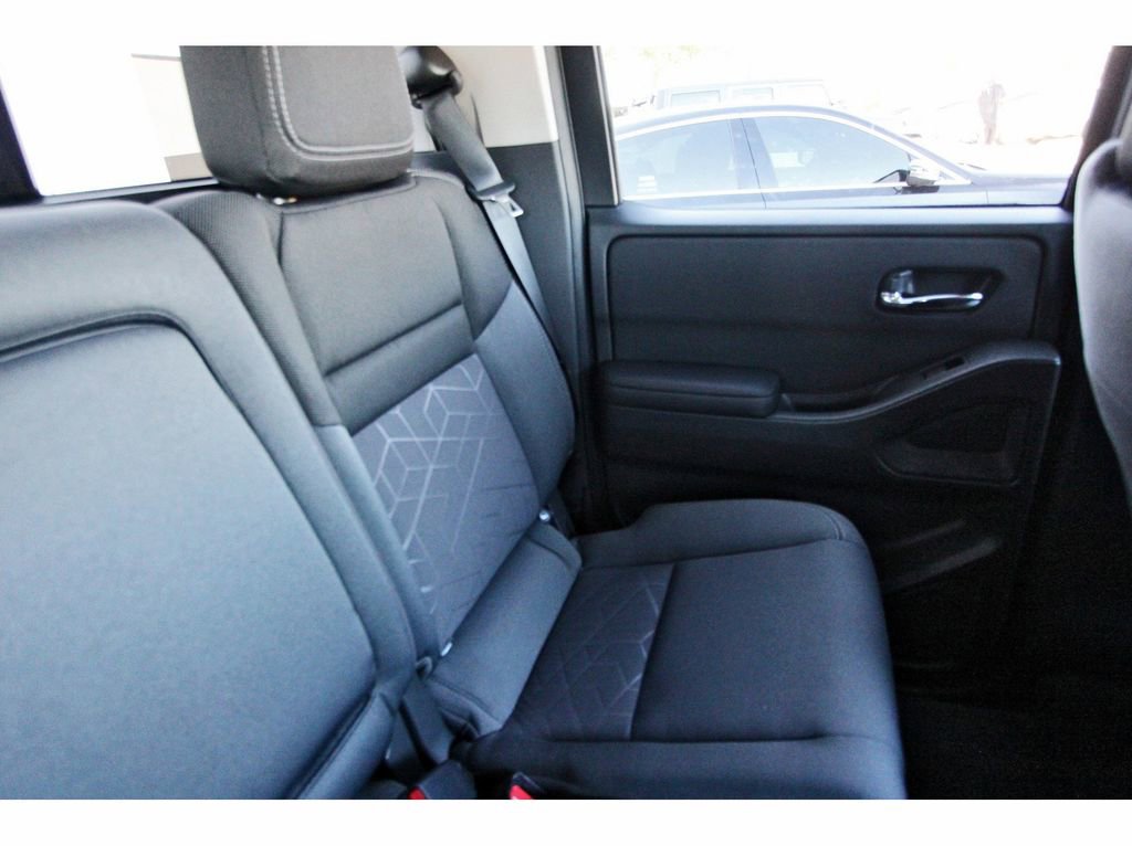 New 2026 Nissan Frontier SV w/ SV Convenience Package image 10