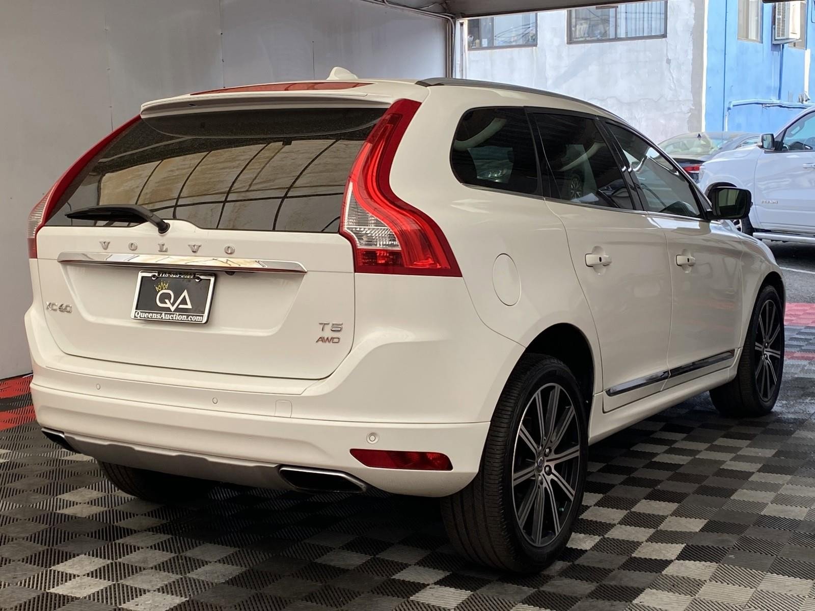 Used 2016 Volvo XC60 T5 Platinum w/ Climate Package image 6
