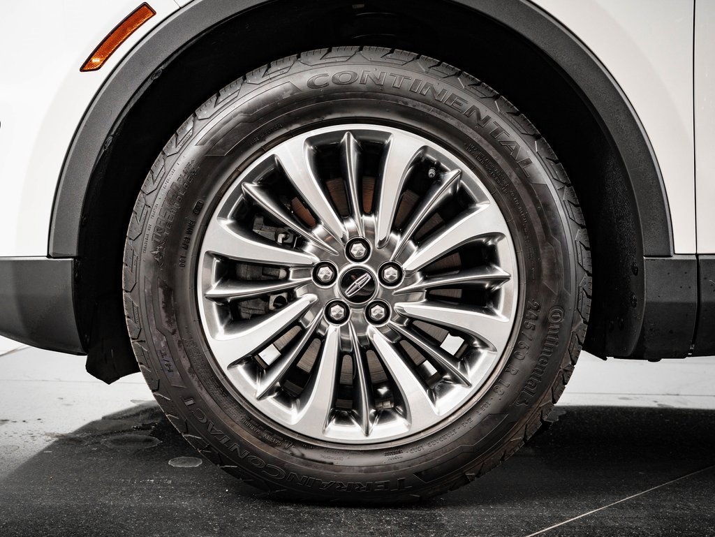 Used 2019 Lincoln Nautilus Select image 12