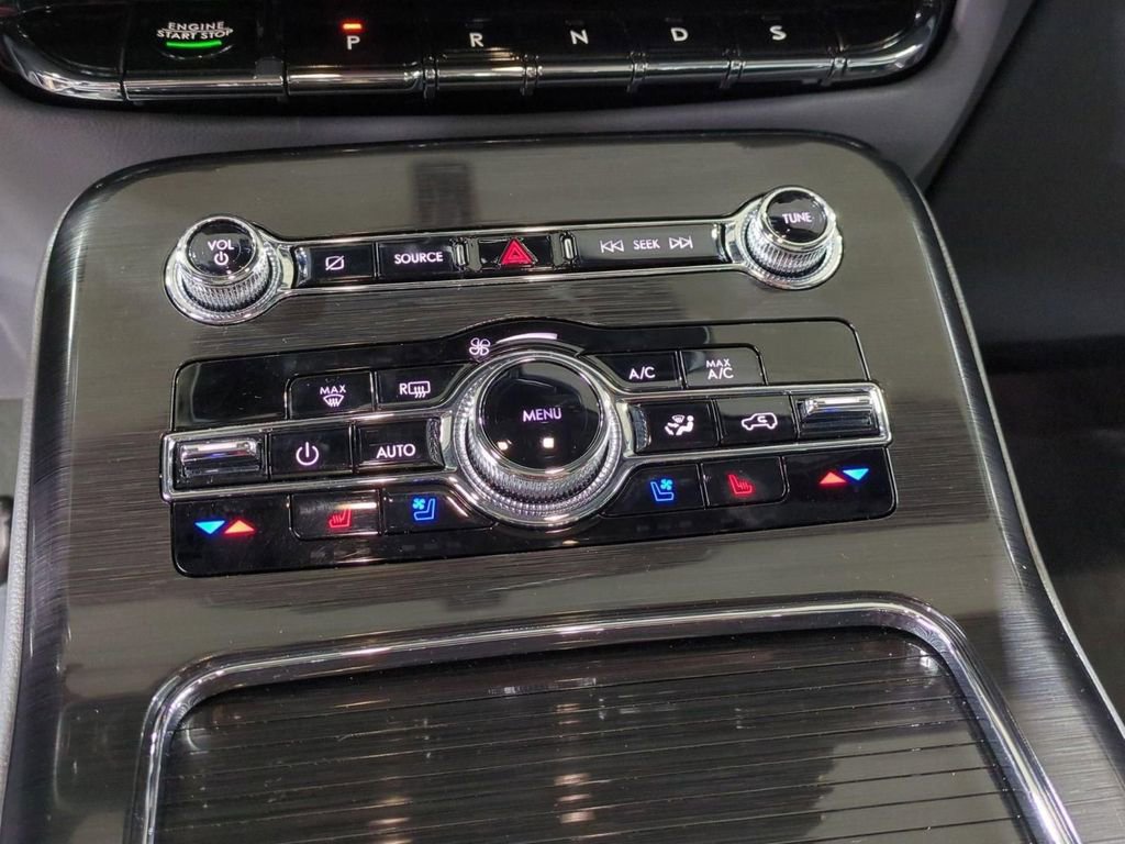 Certified 2021 Lincoln Nautilus Reserve w/ Equipment Group 201A image 23