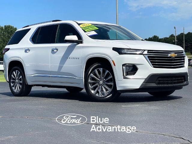 Used 2023 Chevrolet Traverse Premier FWD image 1