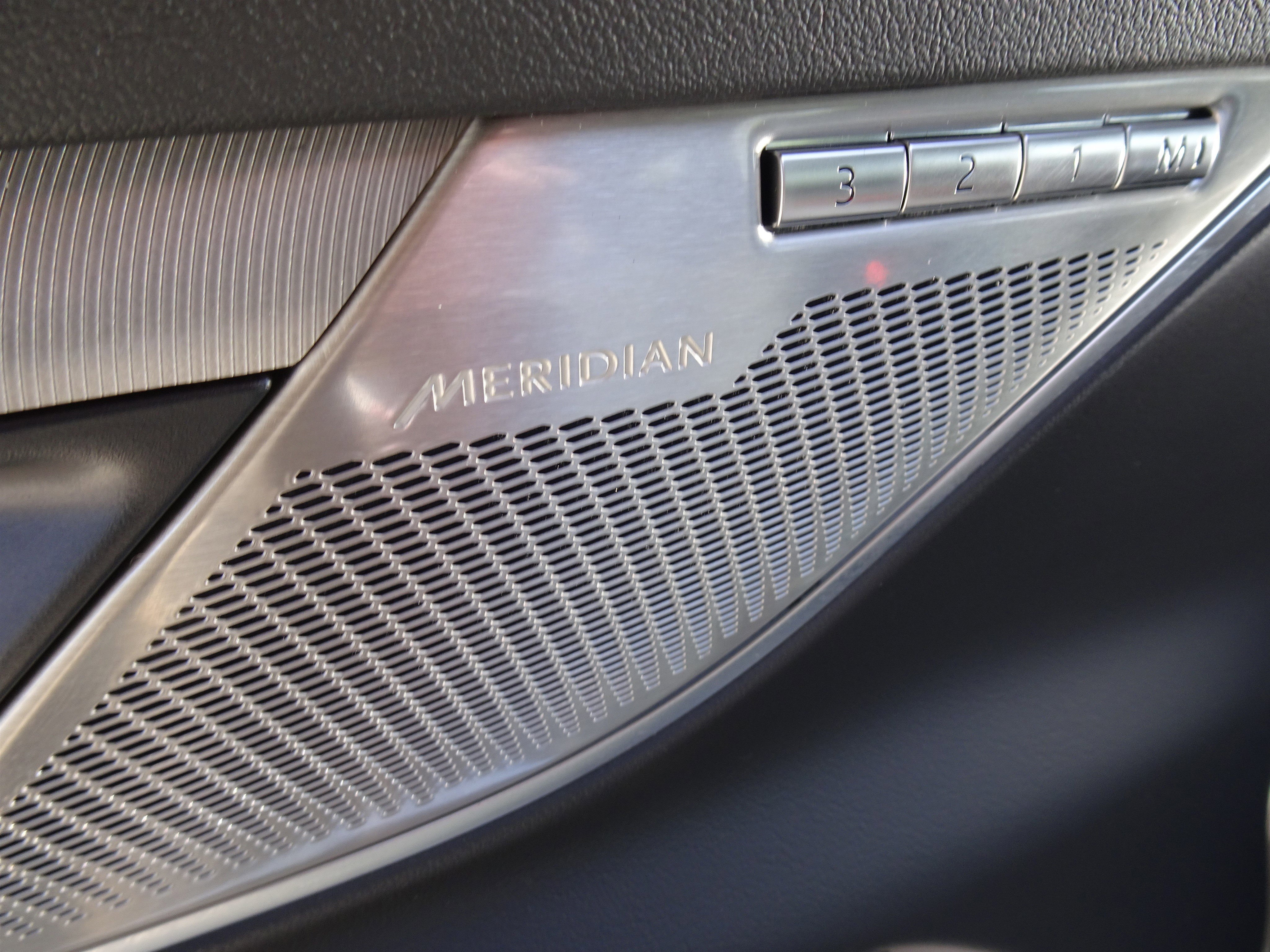 New 2024 Jaguar XF R-Dynamic SE image 18