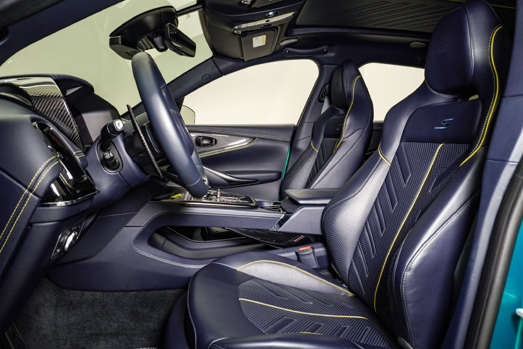 Used 2026 Aston Martin DBX 707 AWD/4WD image 21