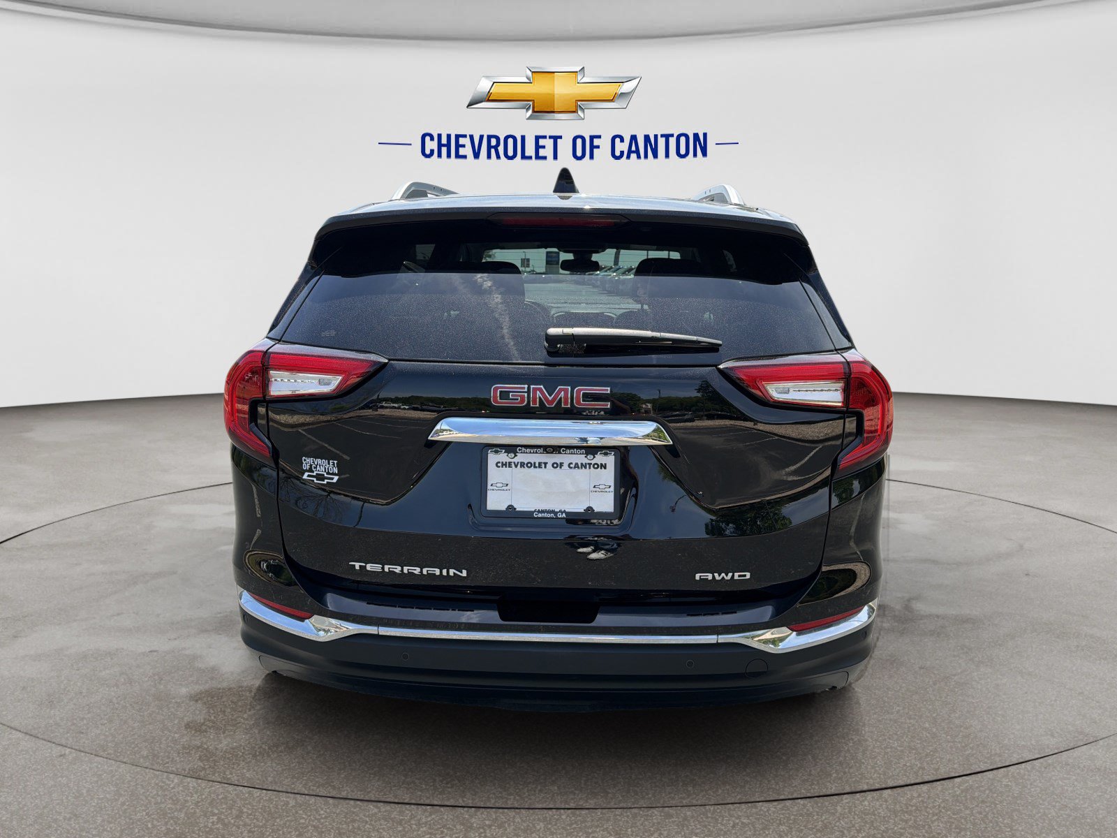Used 2022 GMC Terrain SLT w/ Tech Package AWD/4WD image 6