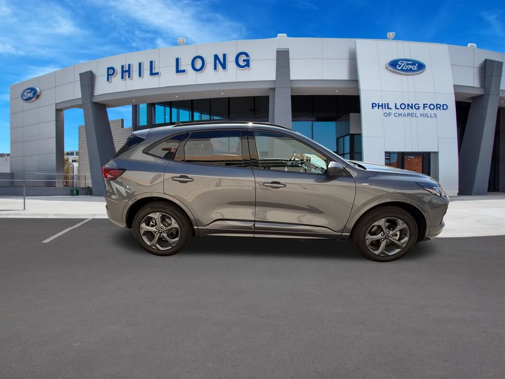 Certified 2024 Ford Escape ST-Line w/ Tech Pack #1 AWD/4WD image 8