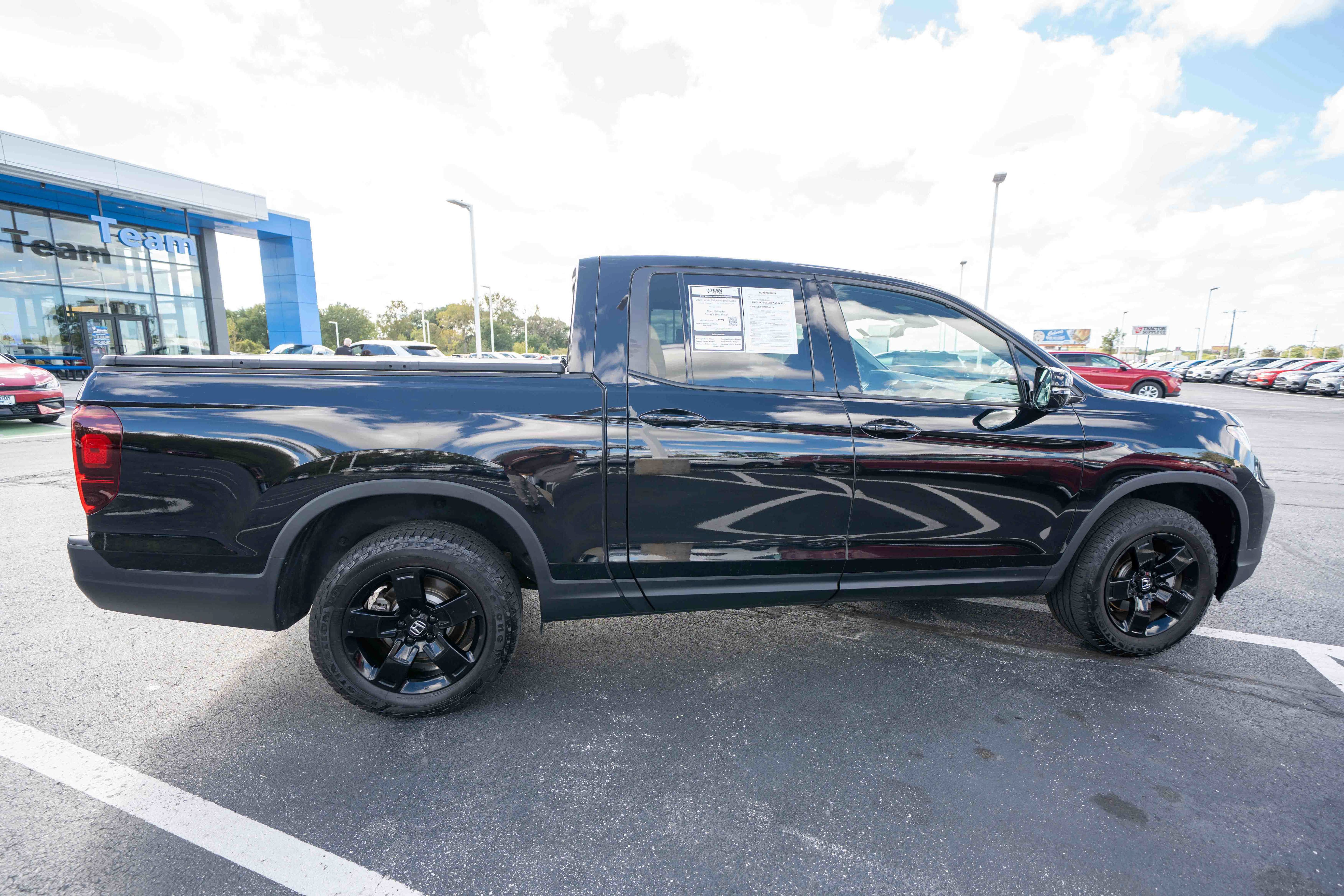 Used 2024 Honda Ridgeline Black Edition image 6