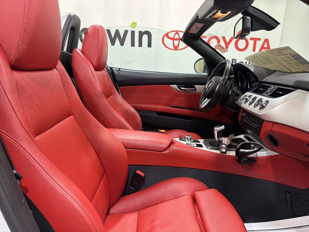 Used 2012 BMW Z4 sDrive28i RWD image 13
