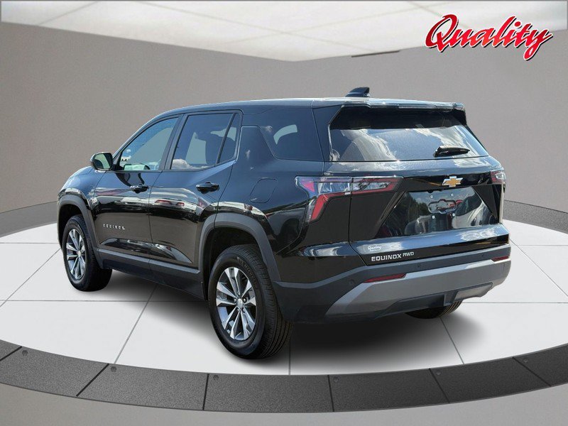 Used 2026 Chevrolet Equinox LT w/ Convenience Package II AWD/4WD image 5