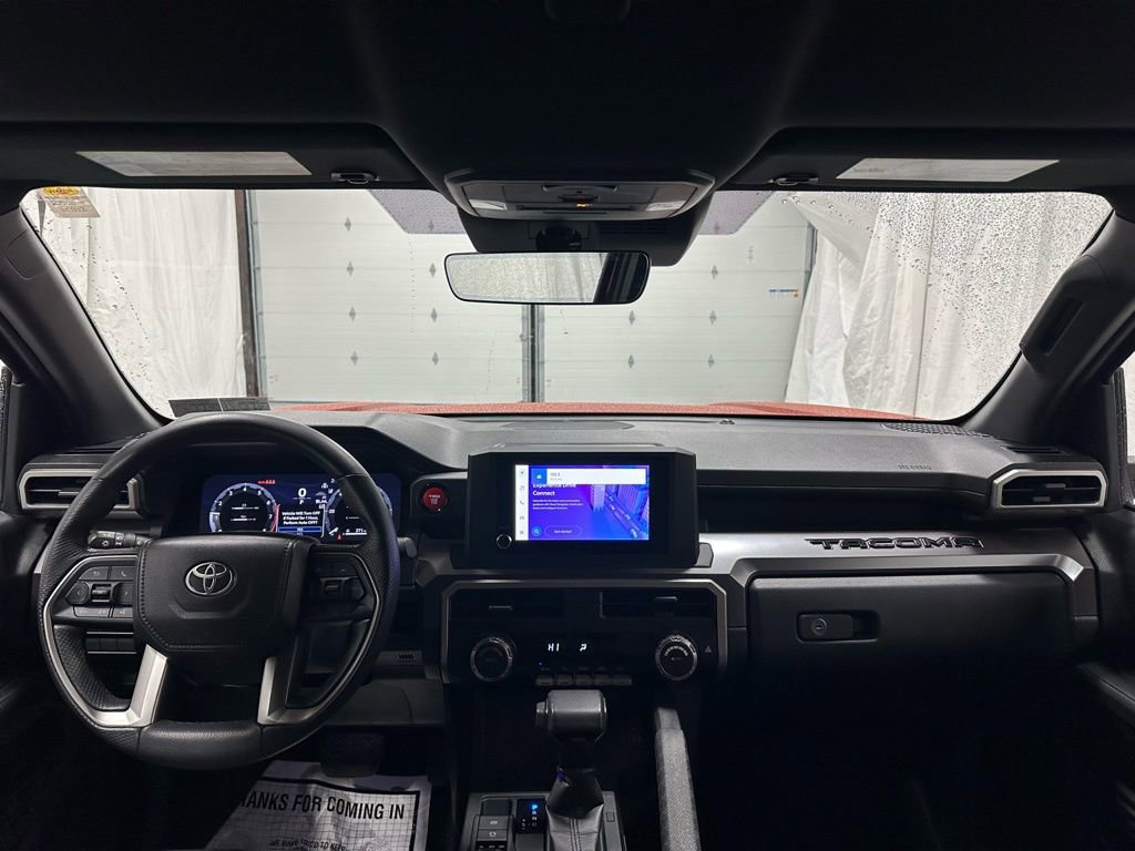 Used 2025 Toyota Tacoma TRD Off-Road image 39