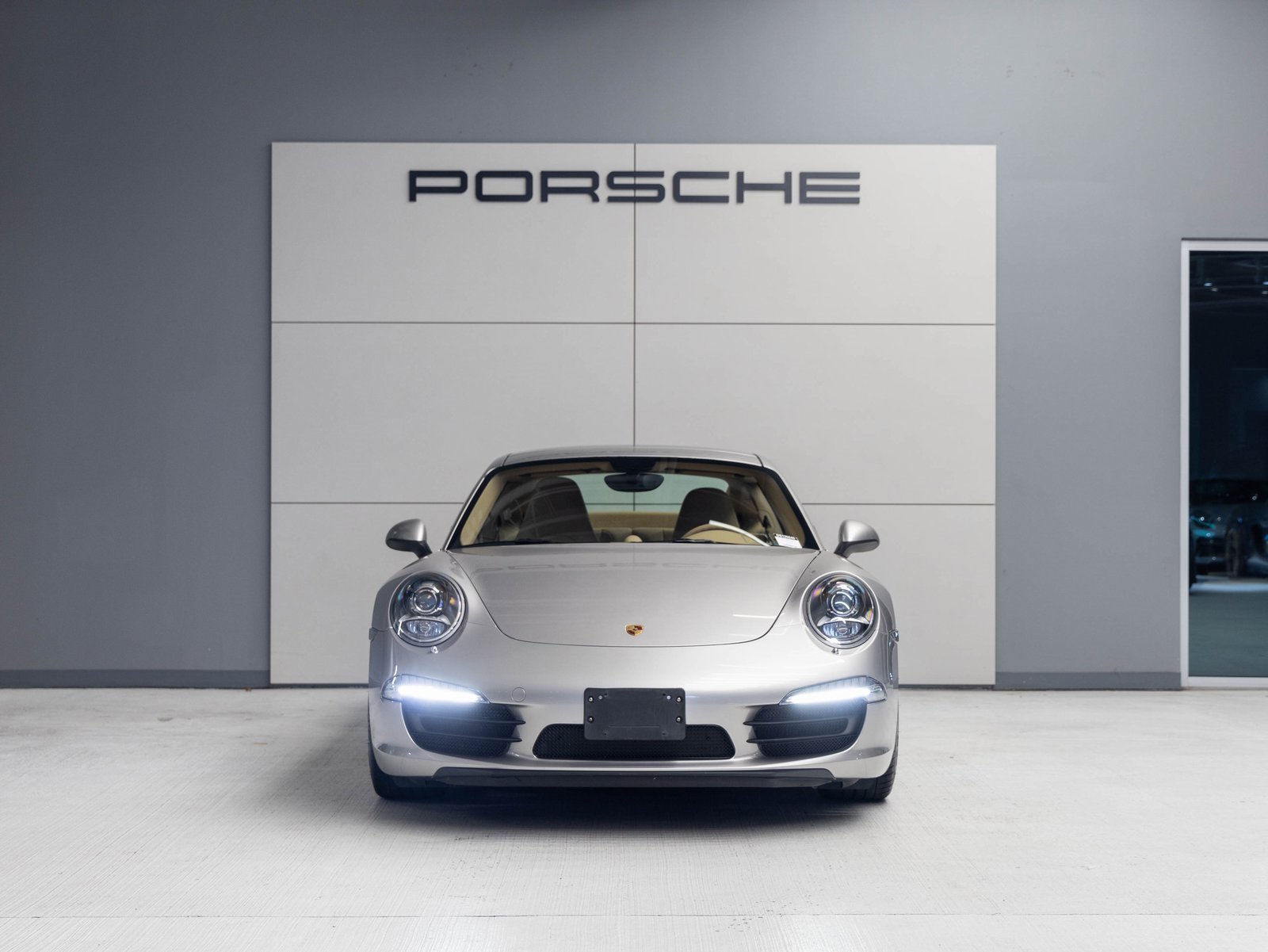 Certified 2013 Porsche 911 Carrera 4S image 10