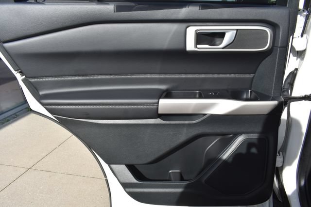 Used 2023 Ford Explorer XLT w/ Equipment Group 202A AWD/4WD image 35