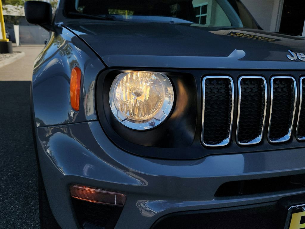 Used 2020 Jeep Renegade Sport w/ Sport Appearance Group AWD/4WD image 28